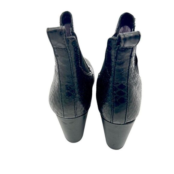 Johnston Murphy Women's Boot Sz 9 Block Heel Snakeprint Bk Leather Chelsea $228 - Picture 4 of 8